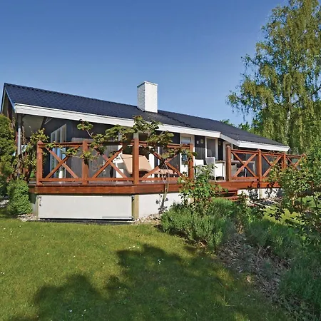 Semesterbostad Beautiful In Haarby With Wifi *