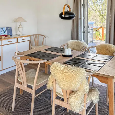 3 Bedroom Stunning In Haarby Hårby